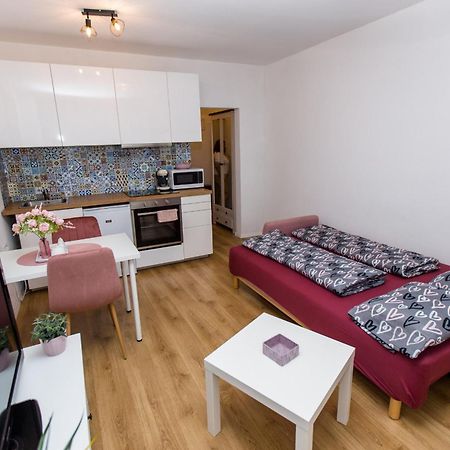 Apartment Near The Ondrej Nepela Winter Stadium Bratislava Dış mekan fotoğraf