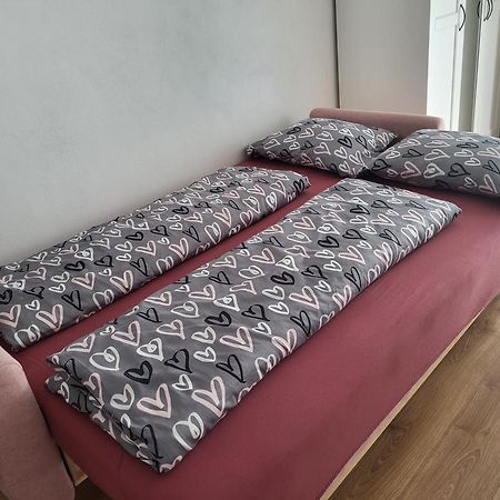 Apartment Near The Ondrej Nepela Winter Stadium Bratislava Dış mekan fotoğraf