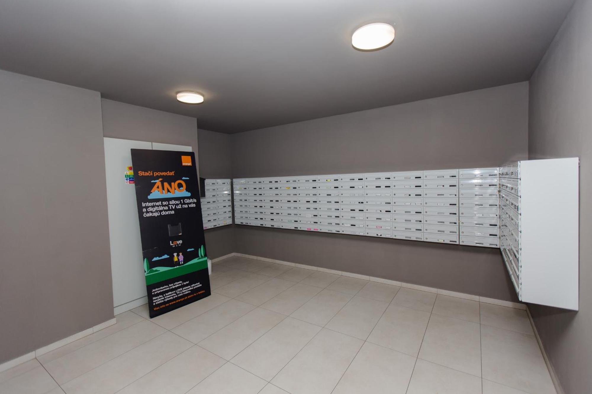 Apartment Near The Ondrej Nepela Winter Stadium Bratislava Dış mekan fotoğraf
