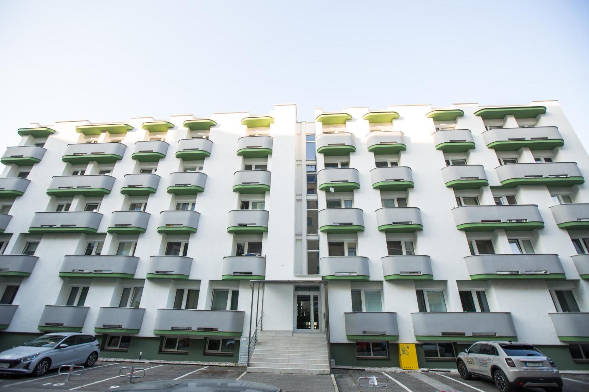 Apartment Near The Ondrej Nepela Winter Stadium Bratislava Dış mekan fotoğraf